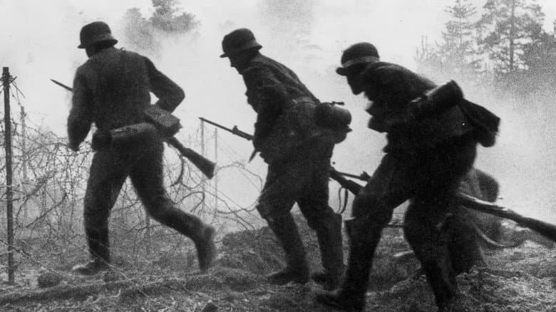 Backdrop from 1939-1945. La Seconda Guerra Mondiale