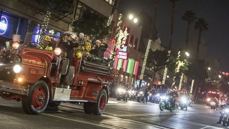 Кадр із фільму «The 87th Annual Hollywood Christmas Parade»