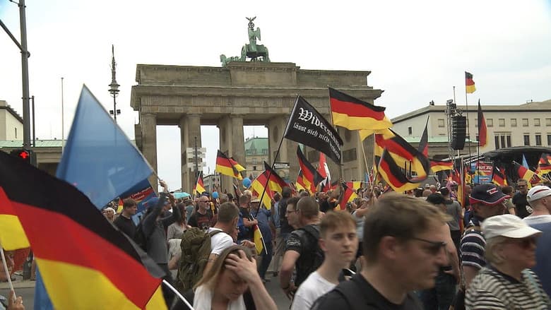 Backdrop from Störfall AfD – Das Netz der Rechten