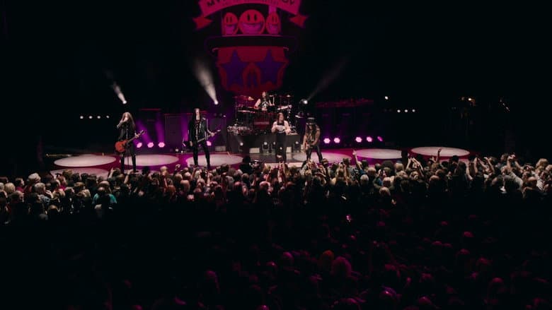 Backdrop from Slash featuring Myles Kennedy & The Conspirators - Living The Dream Tour