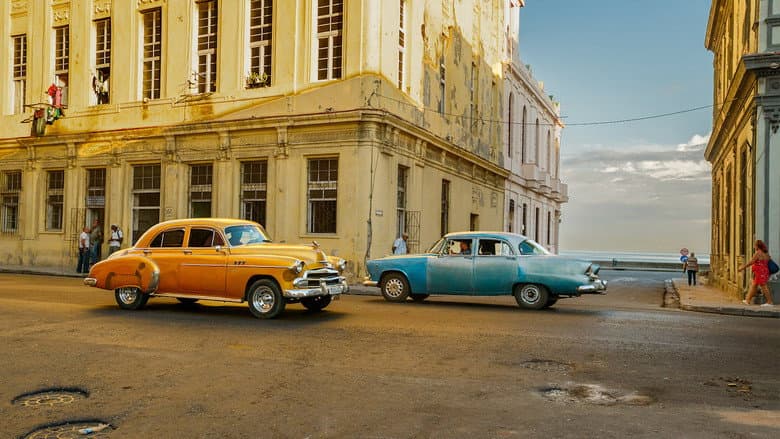 Backdrop from Havana Motor Club