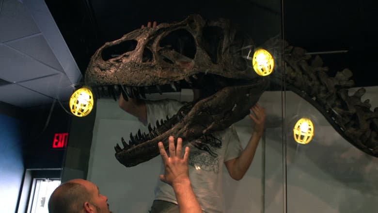 Кадр із фільму «We Believe in Dinosaurs»