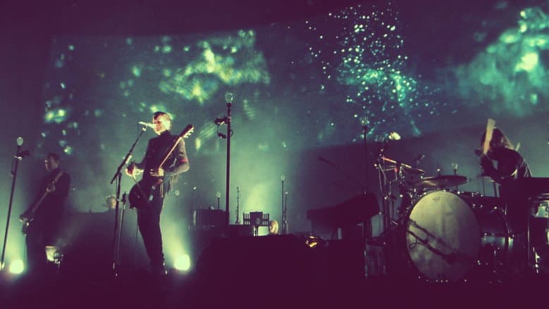 Backdrop from Inni