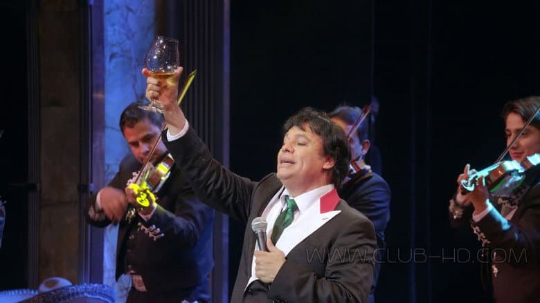 Backdrop from Juan Gabriel: Mis 40 en Bellas Artes