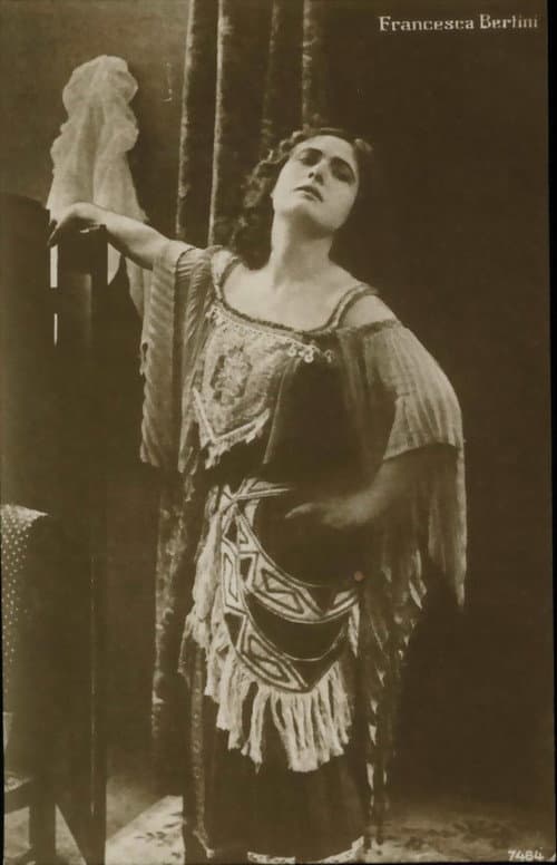Poster for Ivonne, la bella danzatrice