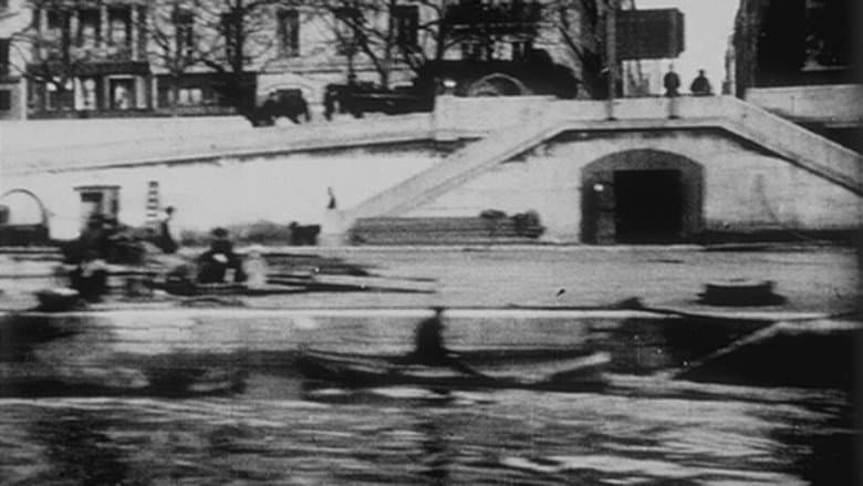Кадр із фільму «Panorama des quais de la Saône à Lyon pris d'un bateau»