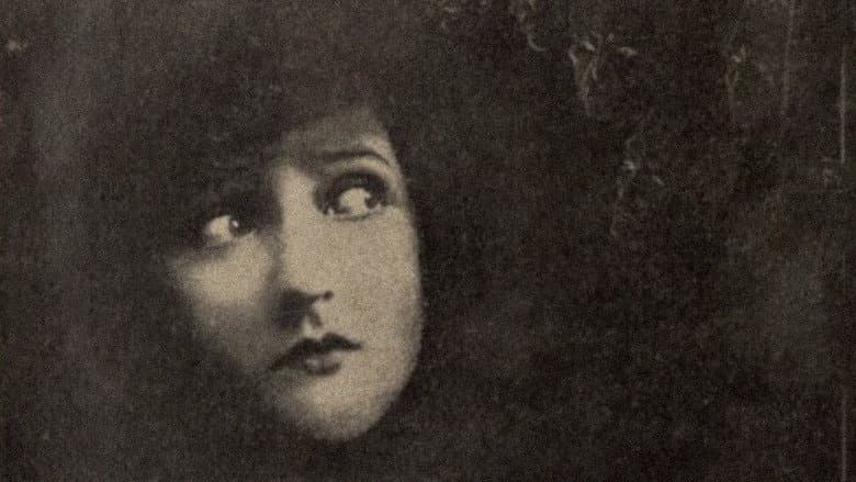 Кадр із фільму «The Girl in the Dark»