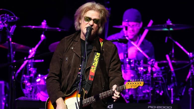 Backdrop from Daryl Hall & John Oates - Live in Dublin