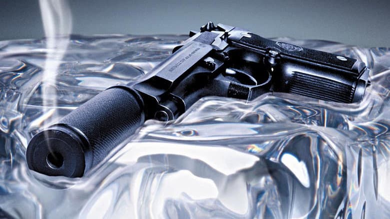 Кадр із фільму «The Men Behind the Mayhem: The Special Effects of James Bond»