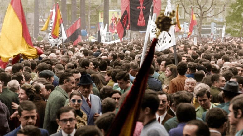 Backdrop from España después de la guerra: El Franquismo en color