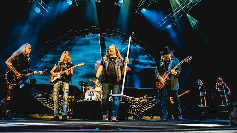 Backdrop from Lynyrd Skynyrd: Last of the Street Survivors Farewell Tour Lyve!