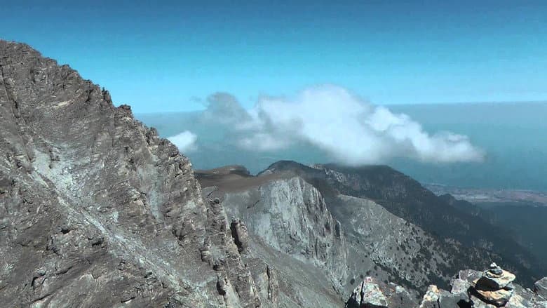 Backdrop from Les secrets du mont Olympe
