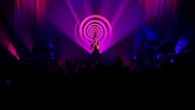 Кадр із фільму «Poppy: Never Find My Place - Live from House of Blues»